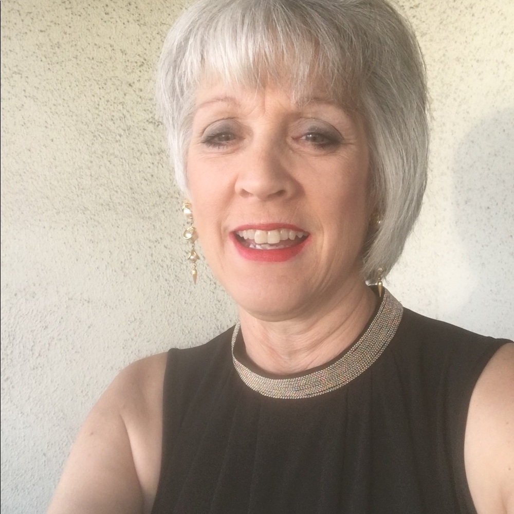 Meet your Posher, Lisa